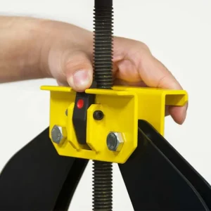 Strong Hand Tools Pipe Alignment Clamp; 2 Inch- 6 Inchcapacity CPA60