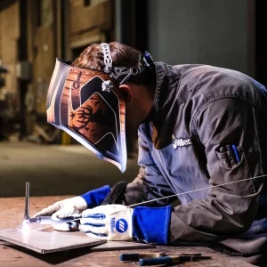 Miller Digital Infinity Welding Helmet w/ ClearLight 4x Lens, Outdoorsman – 296783